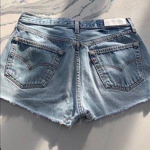 ❤️1-Day SALE!!❤️NEW RE/DONE LEVI’S CUTOFF SHORTS